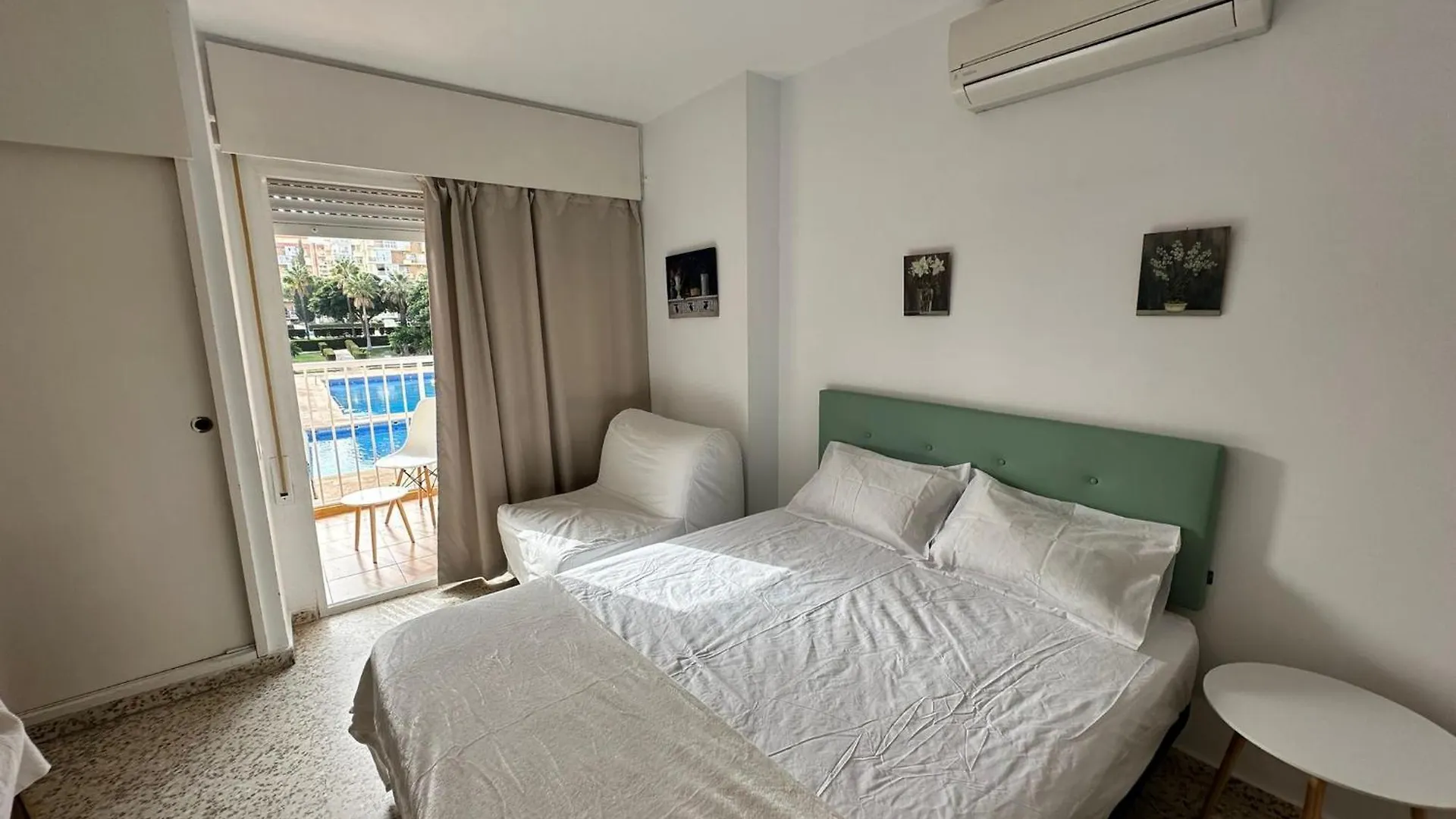 Acogedor Estudio Con Piscina Y Vistas Al Mar 베날마데나코스타