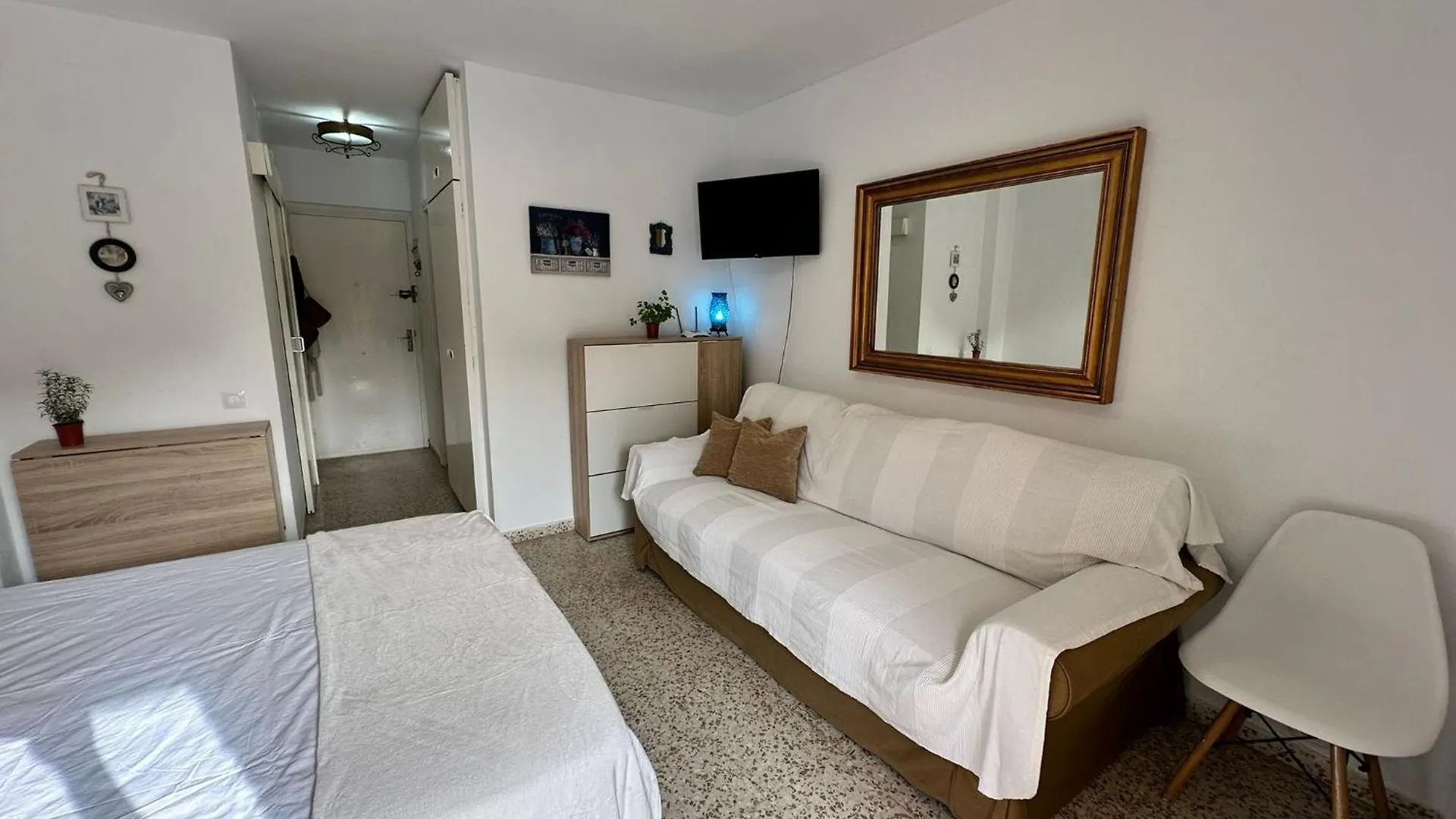Apartamento Acogedor Estudio Con Piscina Y Vistas Al Mar Benalmádena